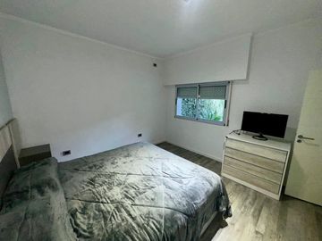 CASA EN VENTA A ESTRENAR 2 DORMITORIOS Y JARDIN