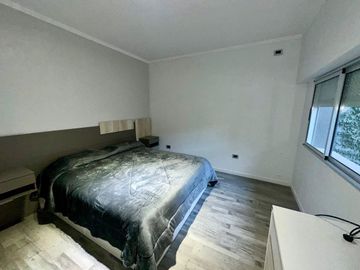 CASA EN VENTA A ESTRENAR 2 DORMITORIOS Y JARDIN