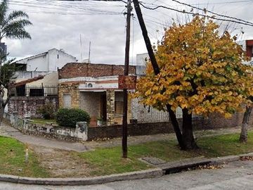 VENTA CASA DE 3 AMBIENTES EN VILLA SARMIENTO