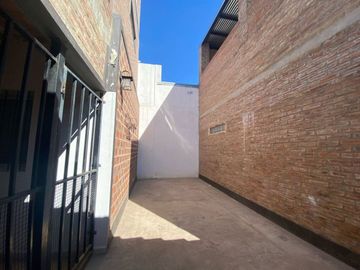 DPTO DE 2 DORM PLANTA BAJA AL FRENTE EN MONTE VERA