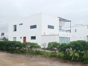 Casa En Venta En Condominio Y Club Privado Solimar Lurín - Km 27 Panamericana Sur