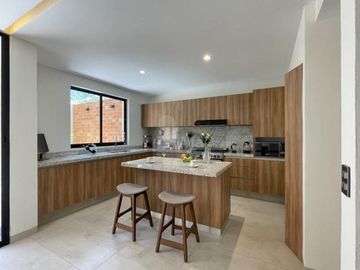 Casa en condominio en venta en Santa María Magdalena Ocotitlán, Metepec, México