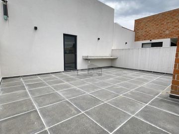 Casa en condominio en venta en Santa María Magdalena Ocotitlán, Metepec, México