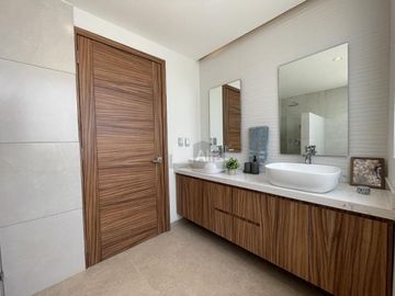 Casa en condominio en venta en Santa María Magdalena Ocotitlán, Metepec, México