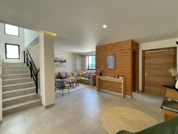 Casa en condominio en venta en Santa María Magdalena Ocotitlán, Metepec, México