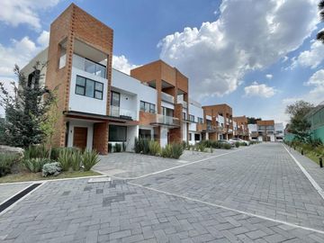 Casa en condominio en venta en Santa María Magdalena Ocotitlán, Metepec, México