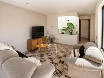 Casa nueva con 4 recámaras y terraza en Metepec