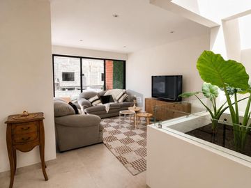 Casa nueva con 4 recámaras y terraza en Metepec