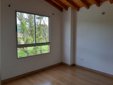 CASA UNIFAMILIAR EN ARRIENDO EN EL MUNICIPIO DE LA CEJA.