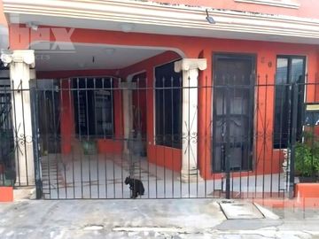 SE RENTA CASA AMUEBLADA POR WALMART ELECTRICISTAS, CAMPECHE