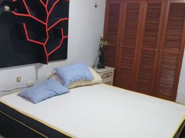 SE RENTA CASA AMUEBLADA POR WALMART ELECTRICISTAS, CAMPECHE