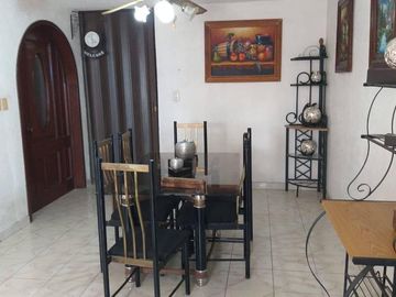 SE RENTA CASA AMUEBLADA POR WALMART ELECTRICISTAS, CAMPECHE