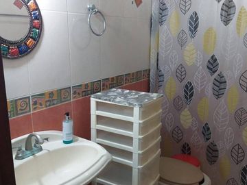 SE RENTA CASA AMUEBLADA POR WALMART ELECTRICISTAS, CAMPECHE