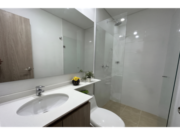 VENDO APARTAMENTO EN ENVIGADO, EL SALADO,PARQ