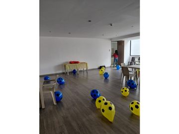APARTAMENTO EN ARRIENDO EN CIPRES DE LA FLORIDA - GRAN GRANADA