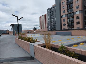 APARTAMENTO EN ARRIENDO EN CIPRES DE LA FLORIDA - GRAN GRANADA