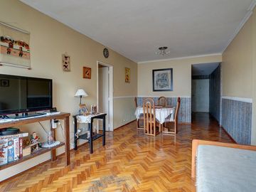 HERMOSO 4 Amb con Dep.Balcón. Piso Alto. Caballito