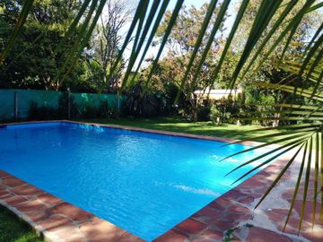Alquiler Casa 2 Dorm, Jardín/Pileta Quincho Pilar