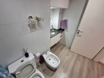 DEPARTAMENTO 2 AMBIENTES VENTA ALMAGRO FTE
