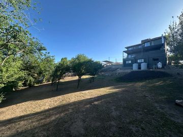 VENTA CASA VILLA DEL LAGO 3 DORM PILETA VISTA LAGO