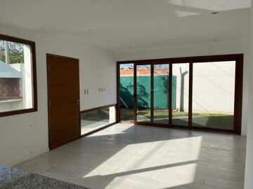 Duplex 3 dormitorios en VENTA - City Bell