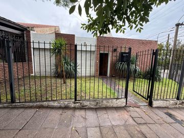 VENTA CASA 4 DORMITORIOS EN TABLADA PARK