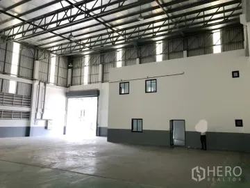 For rent or sale Factory 700 sqm in Bang Phli, Samut Prakan