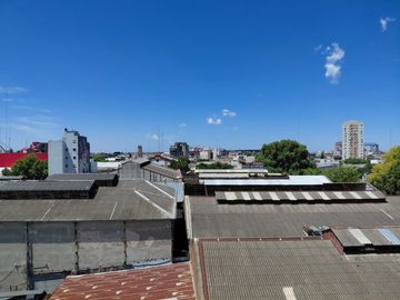 VENTA PH 3 AMB. SIN EXPENSAS 53M2 LUMINOSO LA BOCA