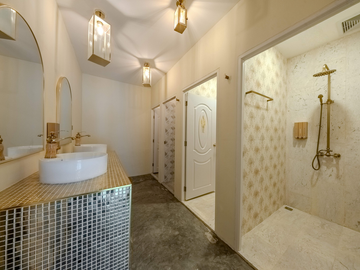 5 Bedroom Hotel for sale in Bo Phut, Surat Thani