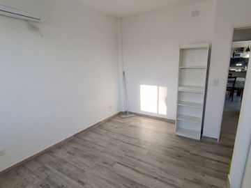 Venta depto 4 ambientes con dos cocheras V Urquiza