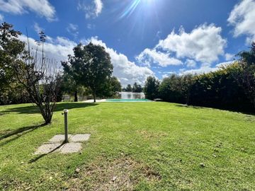 CASA EN ALQUILER ANUAL A LAGUNA VILLANUEVA TIGRE