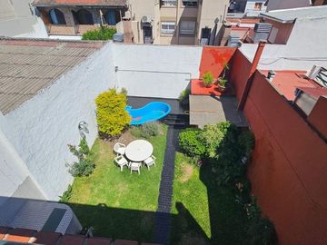 VENTA CASA JARDIN PILETA COCHERA LINIERS