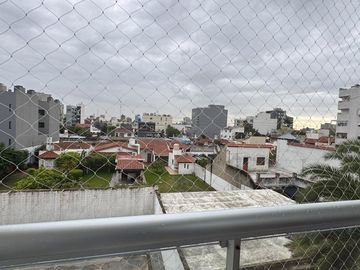 DEPARTAMENTO DE 3 AMB. + COCHERA TERRAZA  PARRILLA