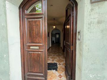 CASA EN VENTA EN PERGAMINO ESTILO COLONIAL