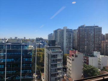 ALQUILER DE OFICINA AMOBLADA PISO ALTO A ESTRENAR