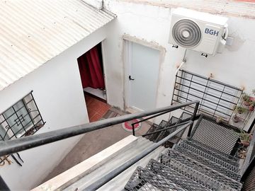 SE ALQUILA CASA EN AVELLANEDA