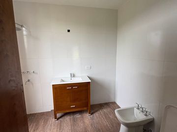 CASA EN VENTA A ESTRENAR LA FEDERALA, LOBOS