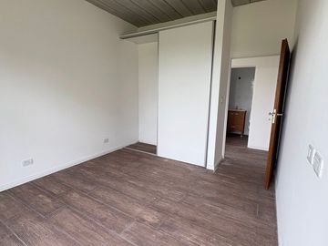 CASA EN VENTA A ESTRENAR LA FEDERALA, LOBOS