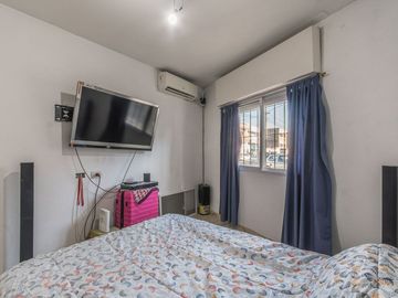 VENTA PH 3 AMBIENTES PB CON PATIO Y ENTRADA INDEP.