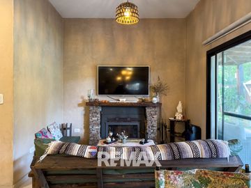 CASA EN VENTA 4 AMBIENTES SAN VICENTE DAROMY