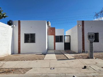 CASA NUEVA EN VENTA EN VEREDAS LA PAZ, TORREON COAHUILA