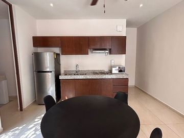 Departamento amueblado en renta en Temozón Norte | 1 recámara, incluye Mtto-wifi
