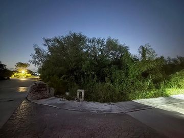 Terreno en venta en Residencial Silvesta, Conkal | Lote de esquina de 441.30 m²