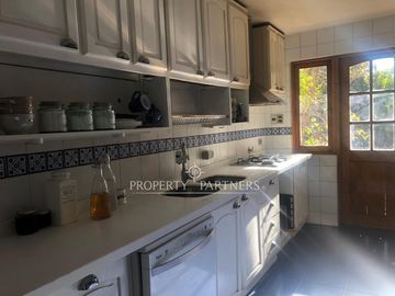 Preciosa casa en arriendo en Peñalolén. Lista para habitar!