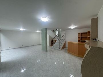 CASA EN VENTA EN FRACC. TORRES LINDAVISTA
