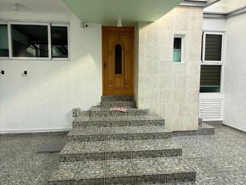 CASA EN VENTA EN FRACC. TORRES LINDAVISTA