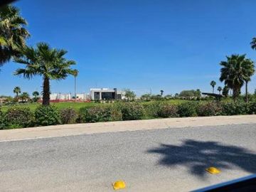 TERRENO EN FRACCIONAMIENTO RESIDENCIAL MONTEBELLO