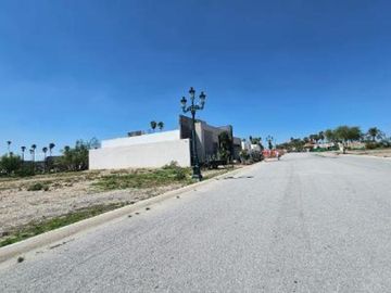 TERRENO EN FRACCIONAMIENTO RESIDENCIAL MONTEBELLO