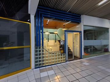 Local en centro comercial en renta en Lomas Verdes 3a Sección, Naucalpan de Juárez, México