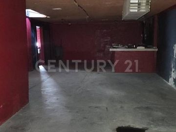 LOCAL COMERCIAL EN VENTA EN EL CENTRO DE MONTERREY